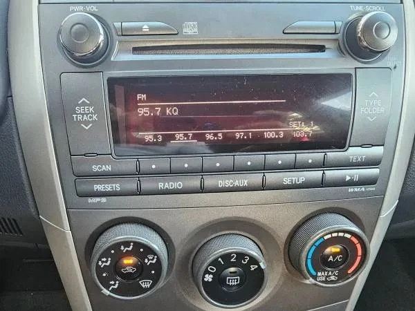 2011 Toyota Corolla 10th Gen - Image 15 of 21