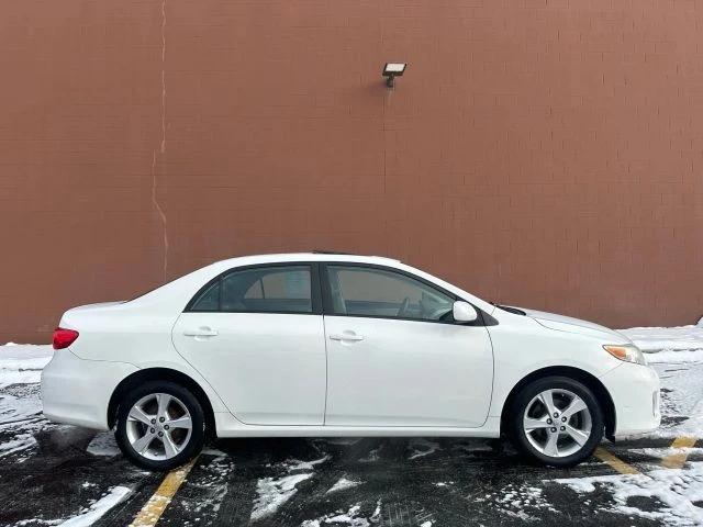 2011 Toyota Corolla 10th Gen - Image 4 of 20