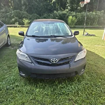 2011 Toyota Corolla SE Sedan 4D