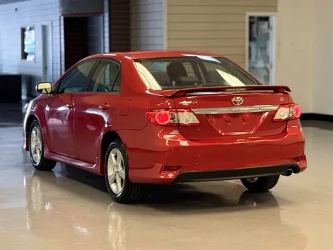 2011 Toyota Corolla 10th Gen - Image 3 of 16