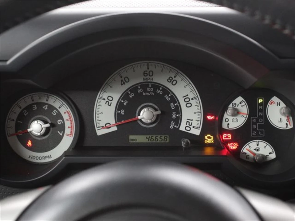2011 Toyota FJ Cruiser - Image 11 of 31