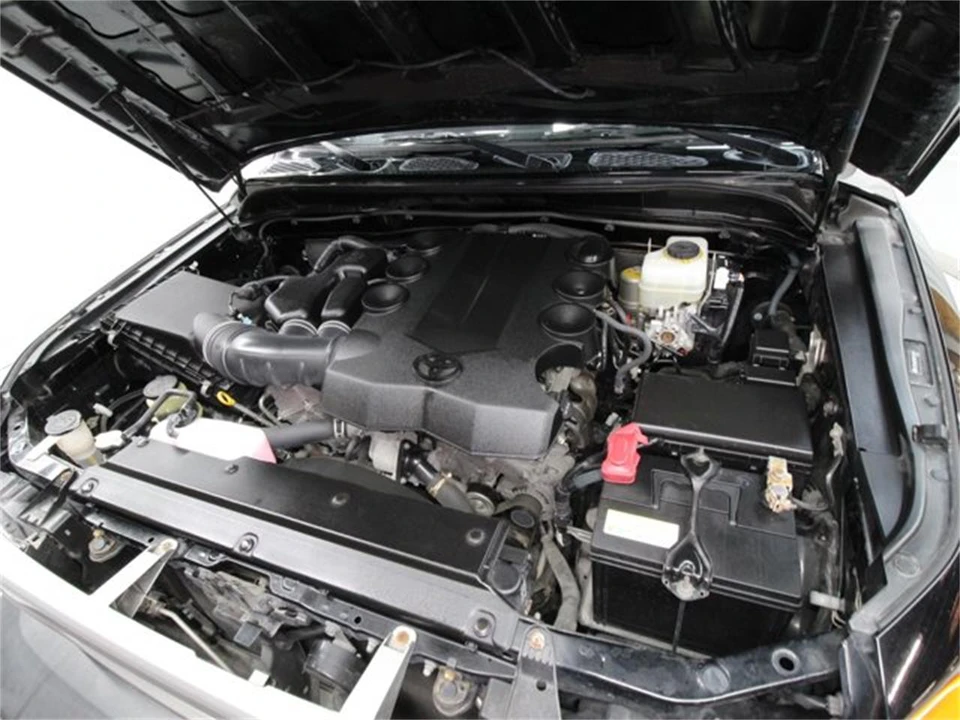 2011 Toyota FJ Cruiser - Image 25 of 31