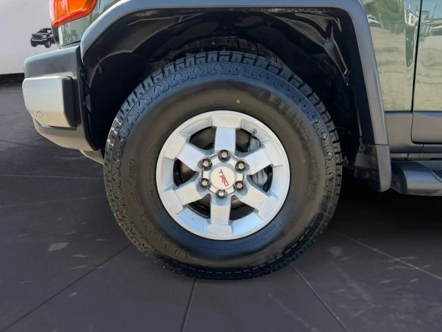 2011 Toyota FJ Cruiser - Image 28 of 31