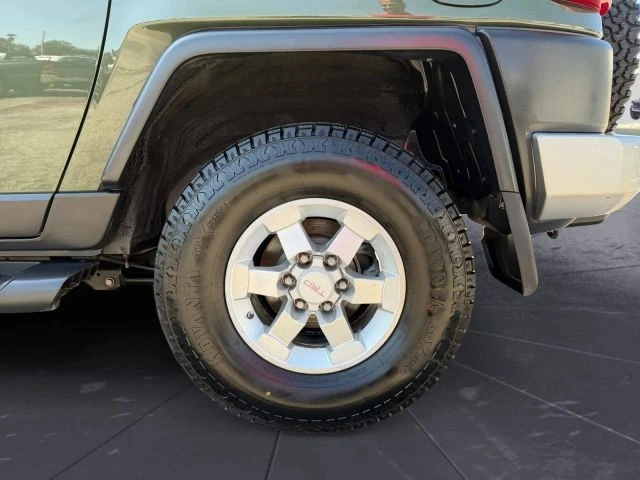 2011 Toyota FJ Cruiser - Image 31 of 31