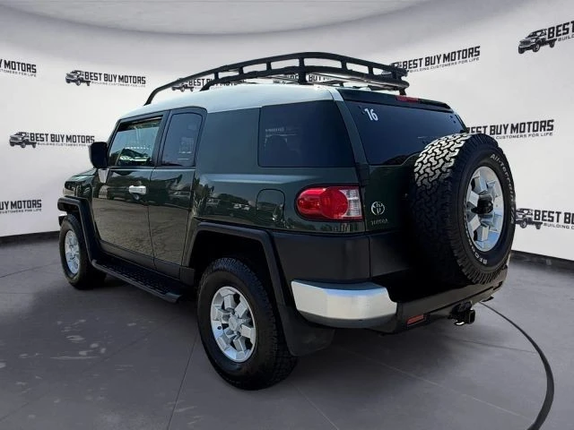 2011 Toyota FJ Cruiser - Image 6 of 31