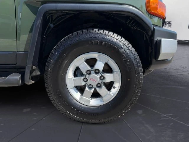 2011 Toyota FJ Cruiser - Image 29 of 31