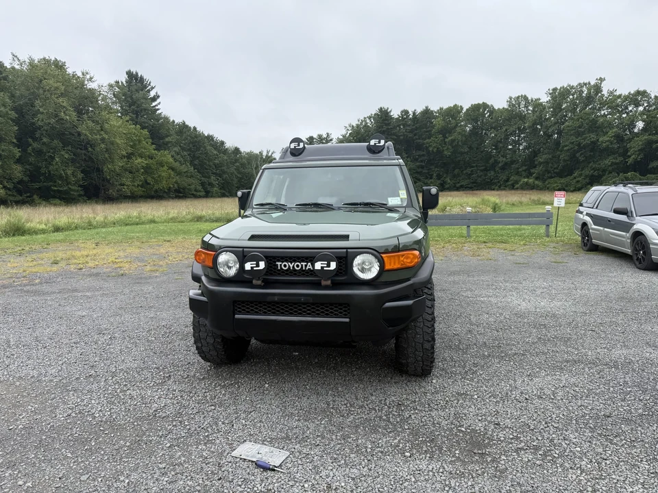 2011 Toyota FJ Cruiser - Image 20 of 31