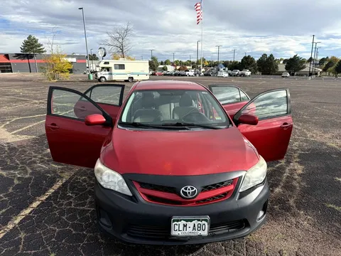 2011 Toyota Corolla - Image 3 of 8
