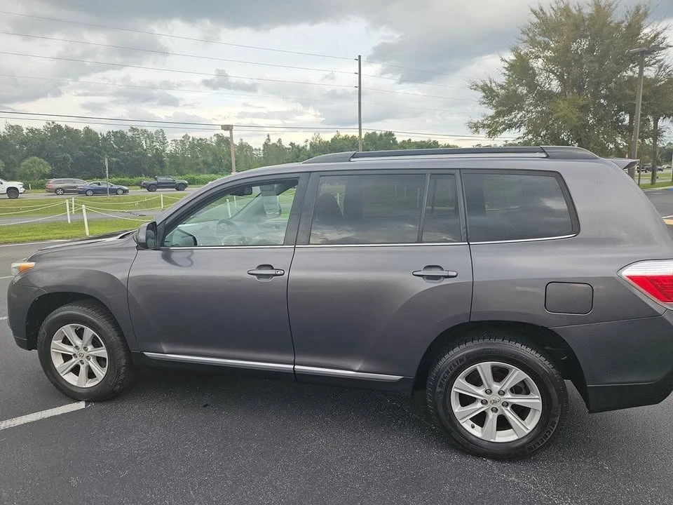 2011 Toyota Highlander - Image 18 of 20
