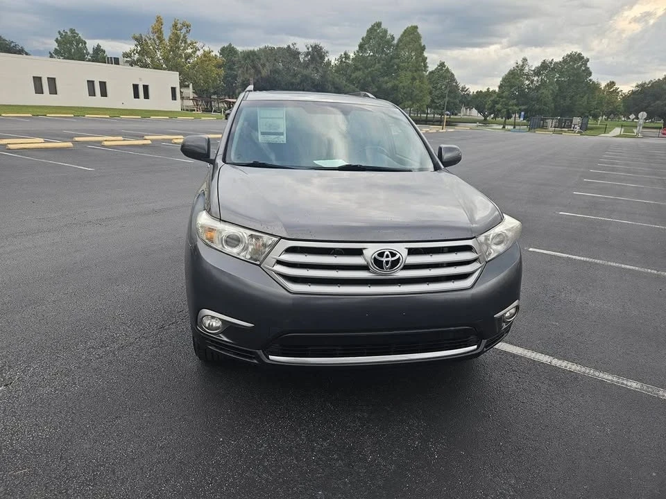 2011 Toyota Highlander - Image 13 of 20