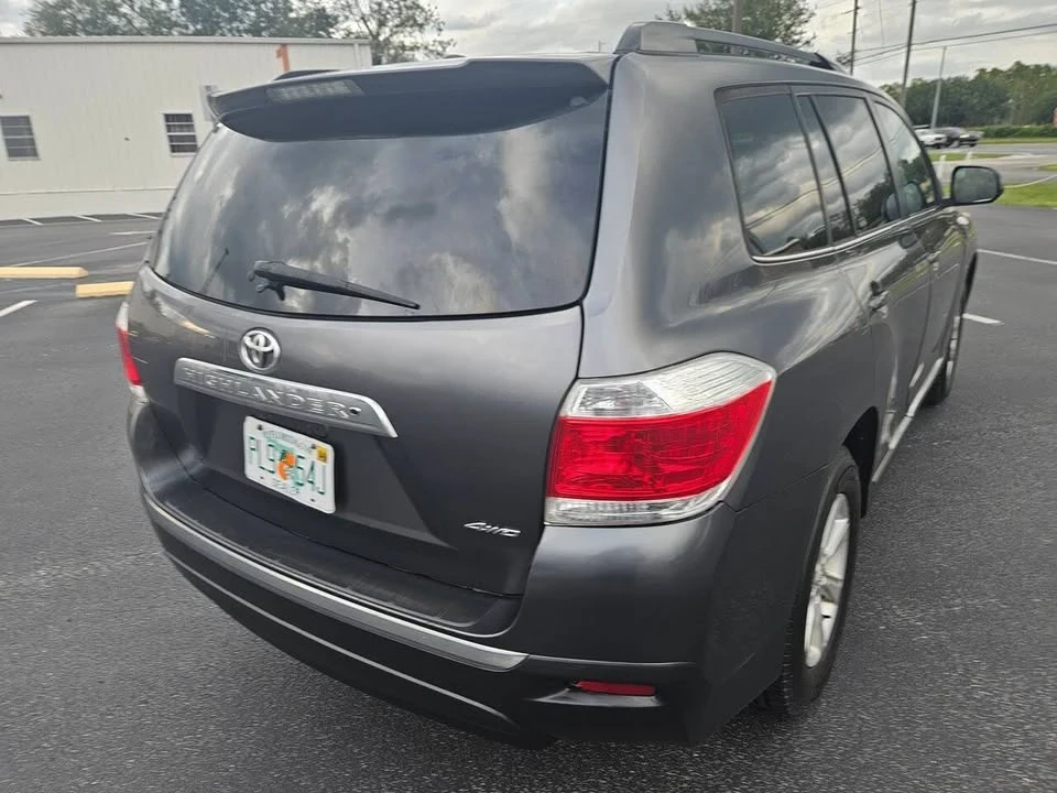 2011 Toyota Highlander - Image 6 of 20