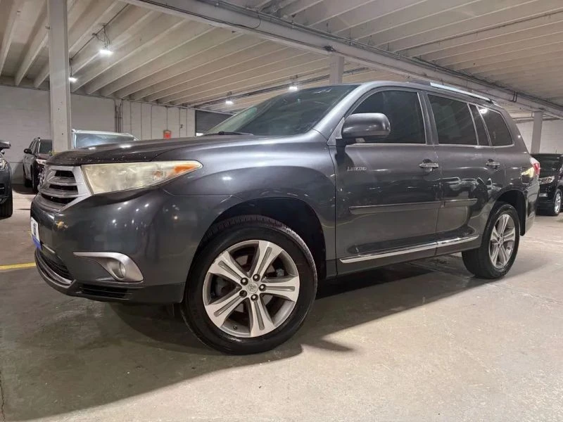 2011 Toyota Highlander - Image 2 of 12