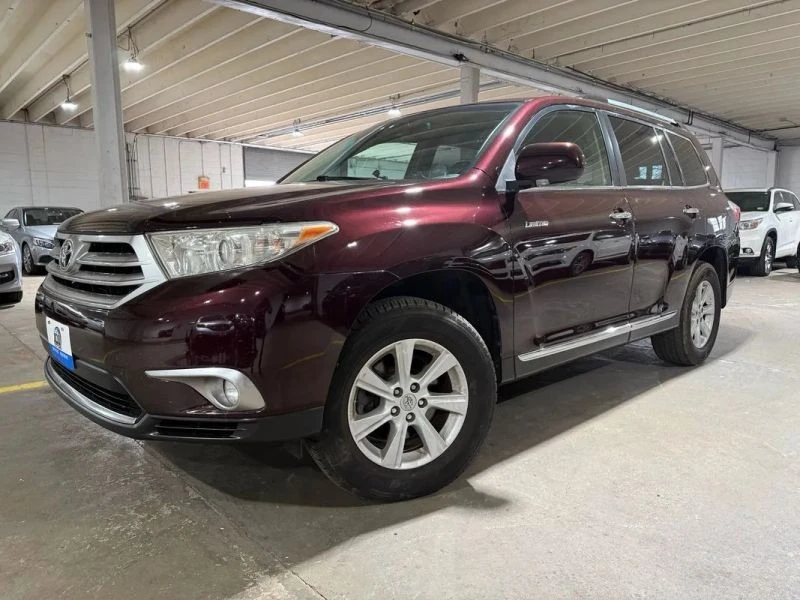 2011 Toyota Highlander - Image 2 of 12