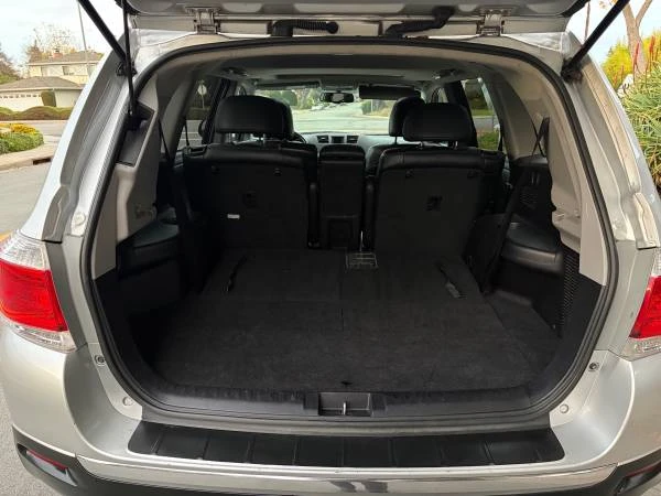 2011 Toyota Highlander - Image 16 of 21