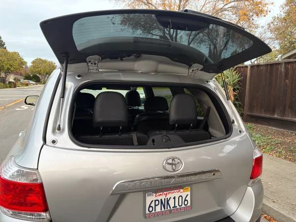 2011 Toyota Highlander - Image 17 of 21