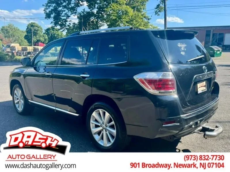 2011 Toyota Highlander - Image 10 of 12