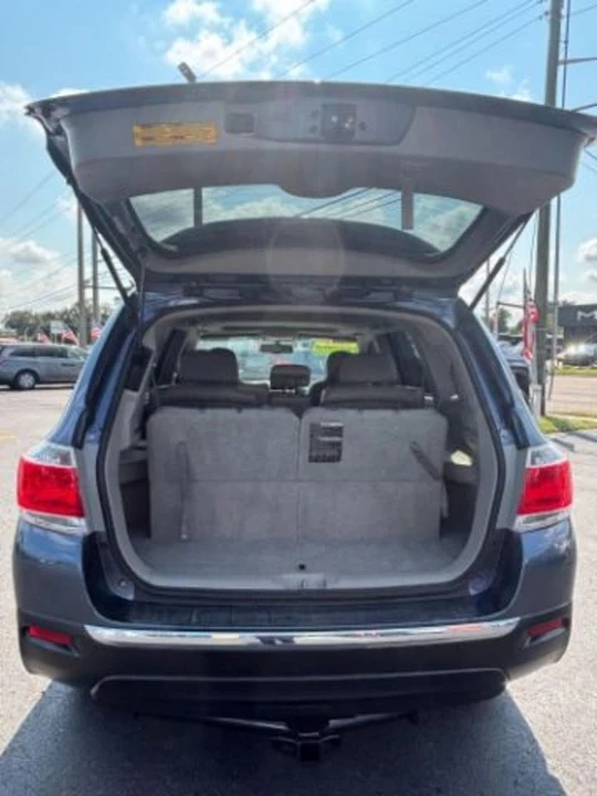 2011 Toyota Highlander - Image 7 of 14