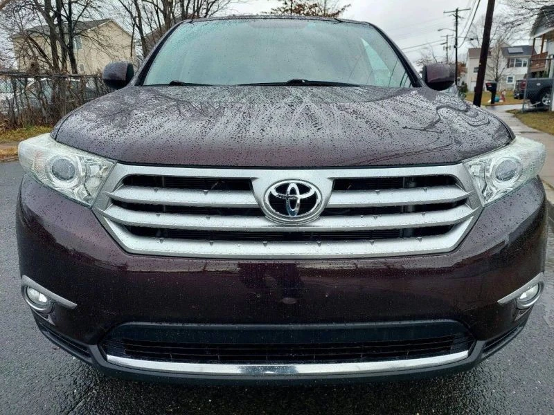 2011 Toyota Highlander - Image 3 of 12