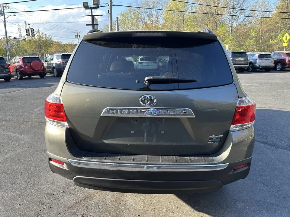 2011 Toyota Highlander - Image 5 of 21