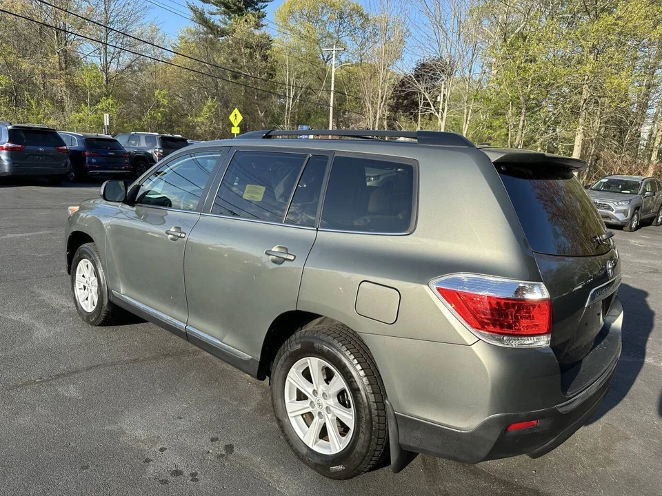 2011 Toyota Highlander - Image 6 of 21