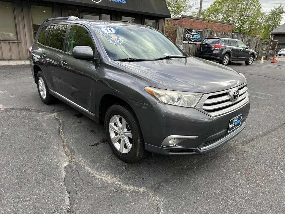 2011 Toyota Highlander - Image 4 of 21