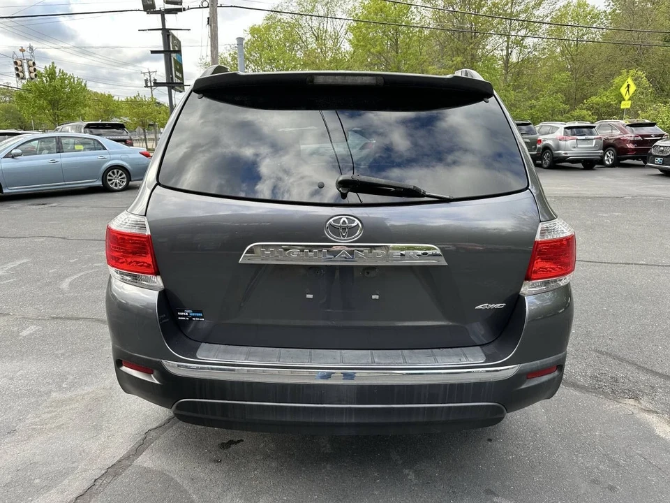 2011 Toyota Highlander - Image 5 of 21