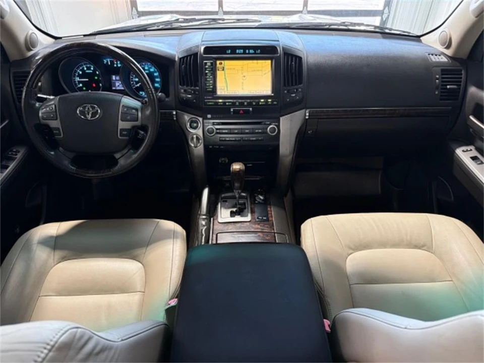 2011 Toyota J200 Land Cruiser - Image 10 of 31