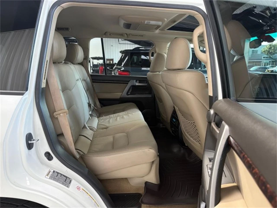 2011 Toyota J200 Land Cruiser - Image 14 of 31