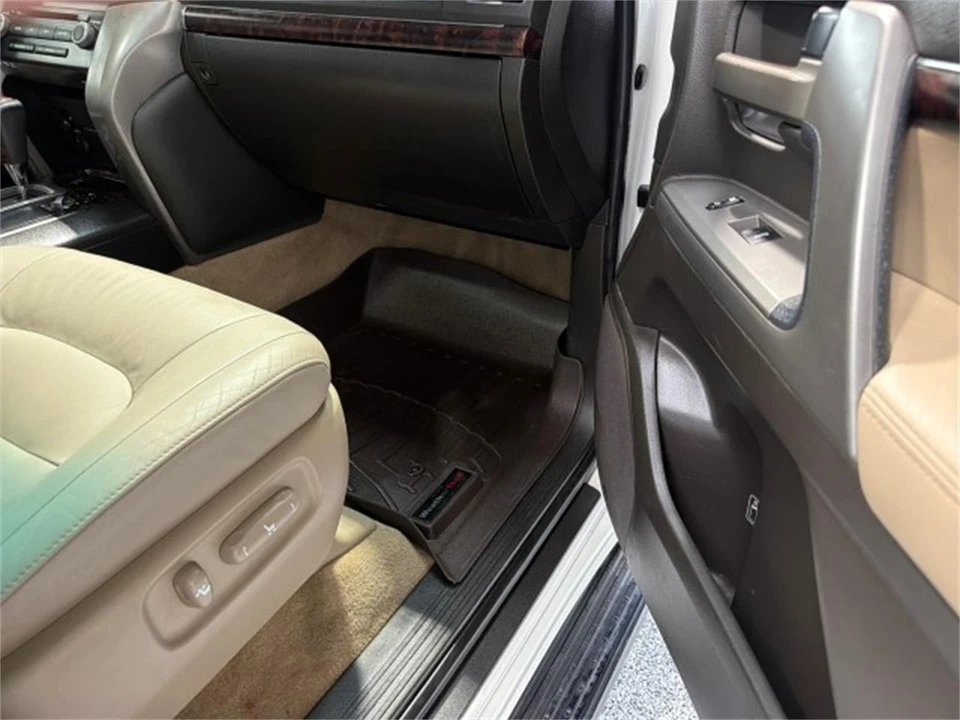 2011 Toyota J200 Land Cruiser - Image 13 of 31