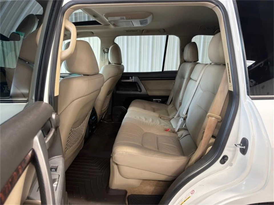 2011 Toyota J200 Land Cruiser - Image 15 of 31