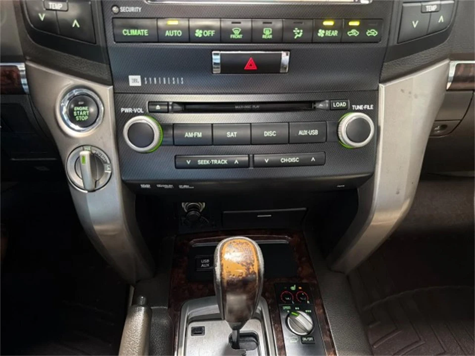 2011 Toyota J200 Land Cruiser - Image 22 of 31