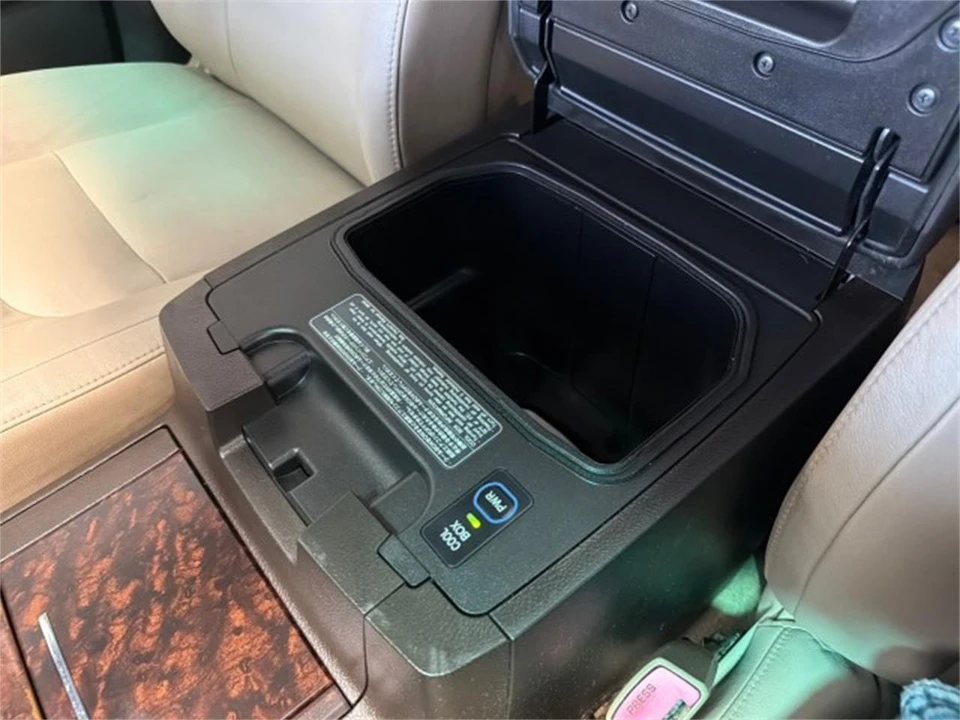 2011 Toyota J200 Land Cruiser - Image 24 of 31