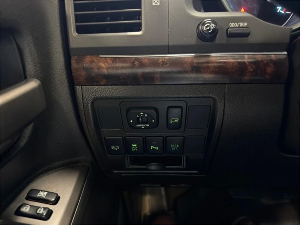 2011 Toyota J200 Land Cruiser - Image 25 of 31