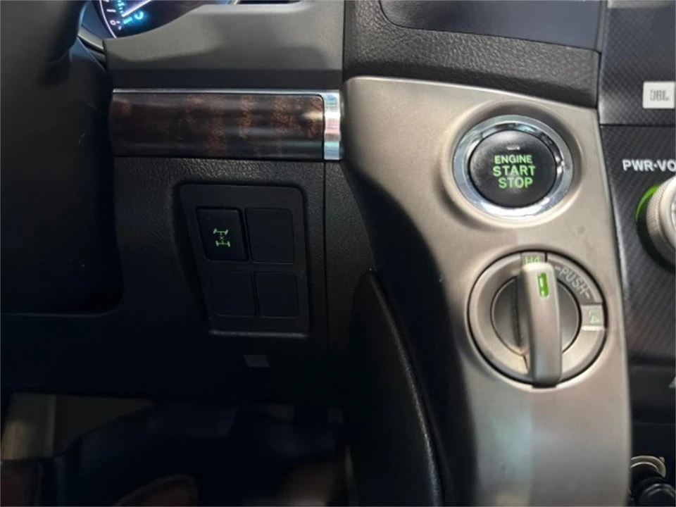 2011 Toyota J200 Land Cruiser - Image 28 of 31