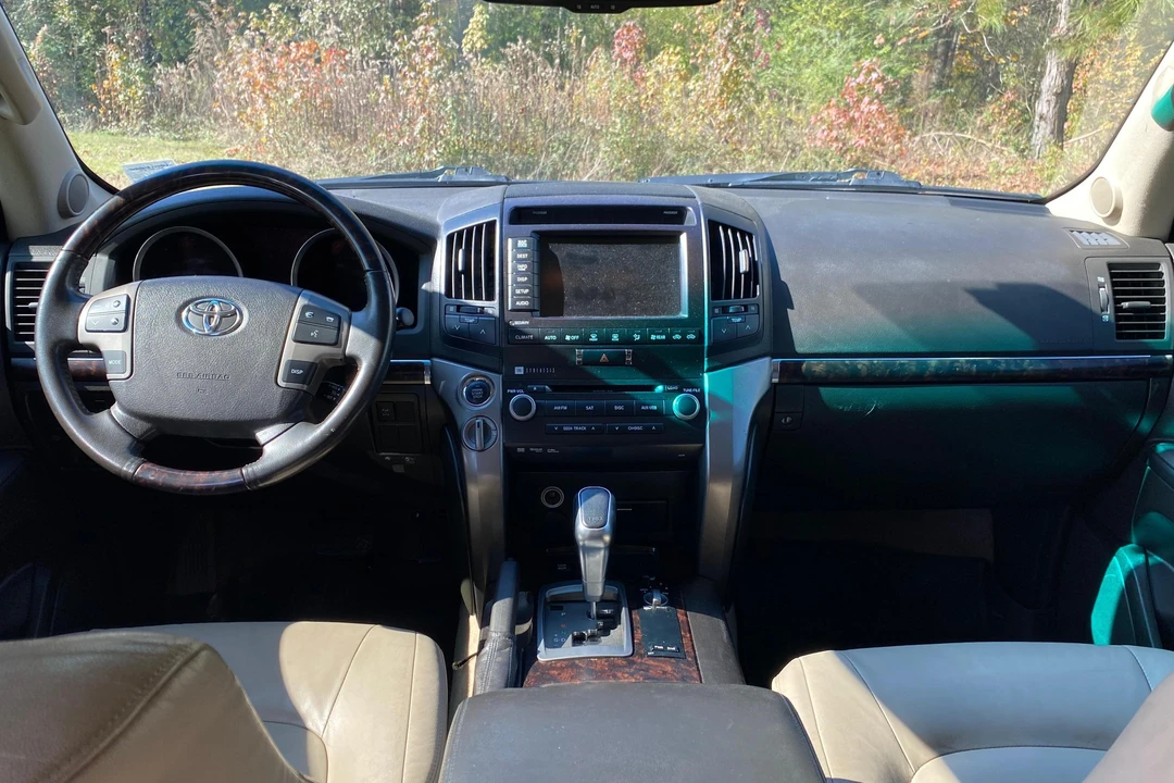 2011 Toyota J200 Land Cruiser - Image 30 of 31