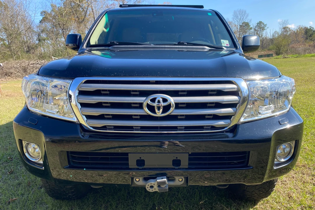 2011 Toyota J200 Land Cruiser - Image 2 of 31