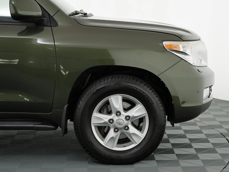 2011 Toyota J200 Land Cruiser - Image 28 of 31