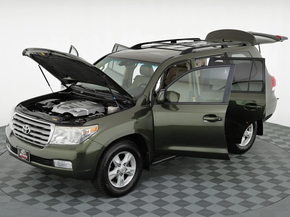 2011 Toyota J200 Land Cruiser - Image 9 of 31