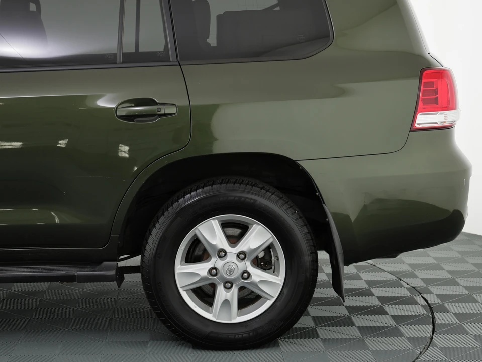2011 Toyota J200 Land Cruiser - Image 22 of 31