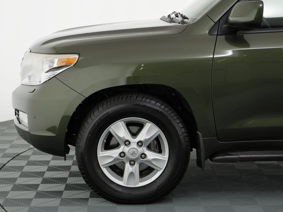 2011 Toyota J200 Land Cruiser - Image 18 of 31