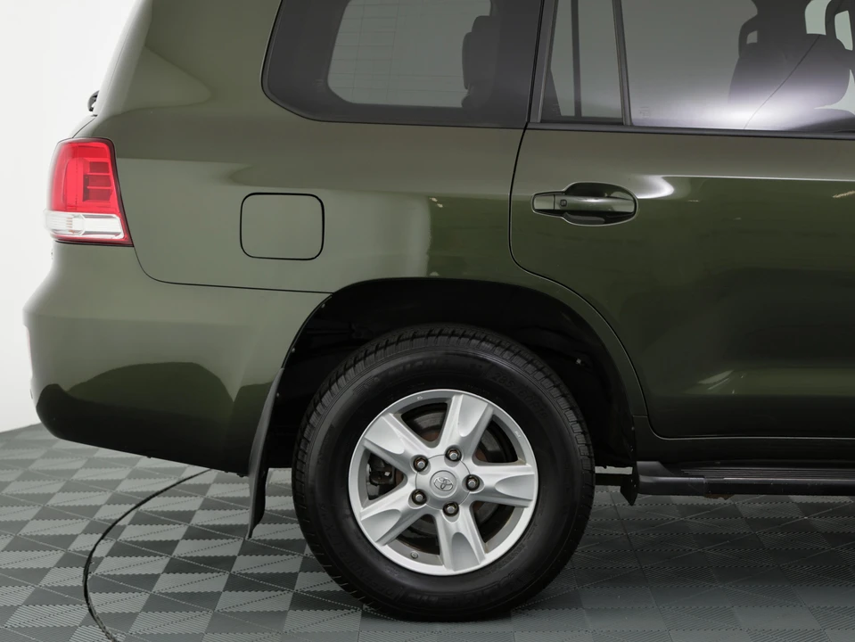 2011 Toyota J200 Land Cruiser - Image 26 of 31