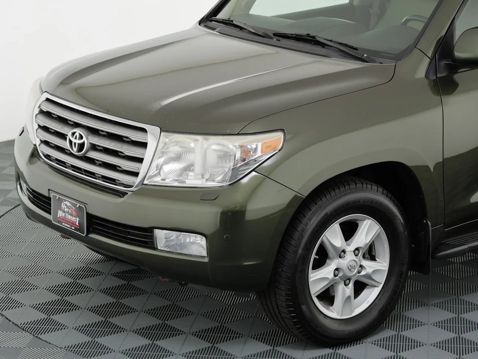 2011 Toyota J200 Land Cruiser - Image 16 of 31