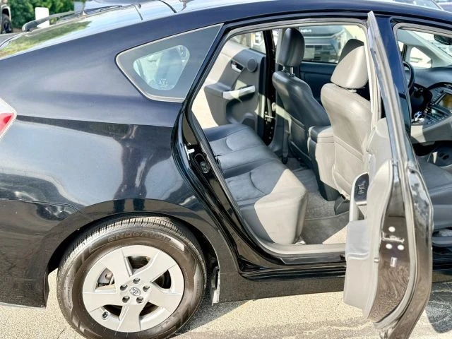 2011 Toyota Prius 3rd Gen - Image 15 of 21
