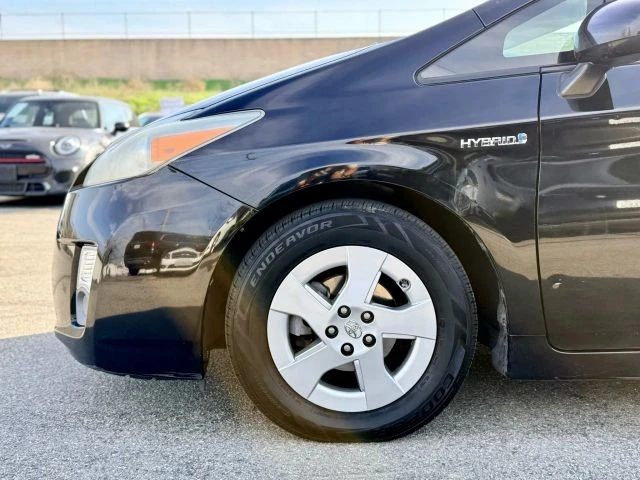 2011 Toyota Prius 3rd Gen - Image 17 of 21