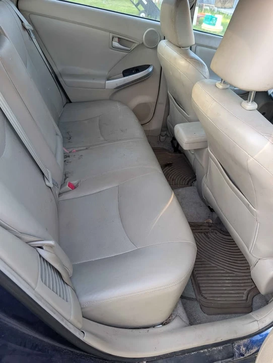 2011 Toyota Prius 3rd Gen - Image 3 of 3