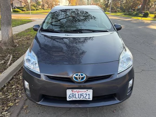 2011 Toyota Prius 3rd Gen - Image 2 of 18