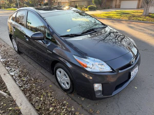 2011 Toyota Prius 3rd Gen - Image 3 of 18