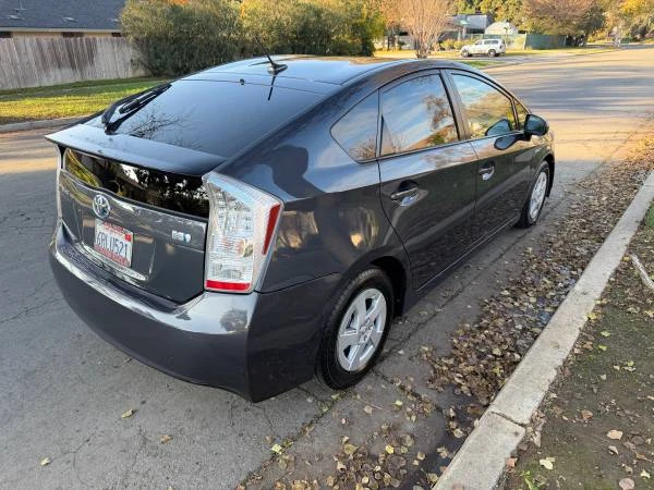 2011 Toyota Prius 3rd Gen - Image 4 of 18
