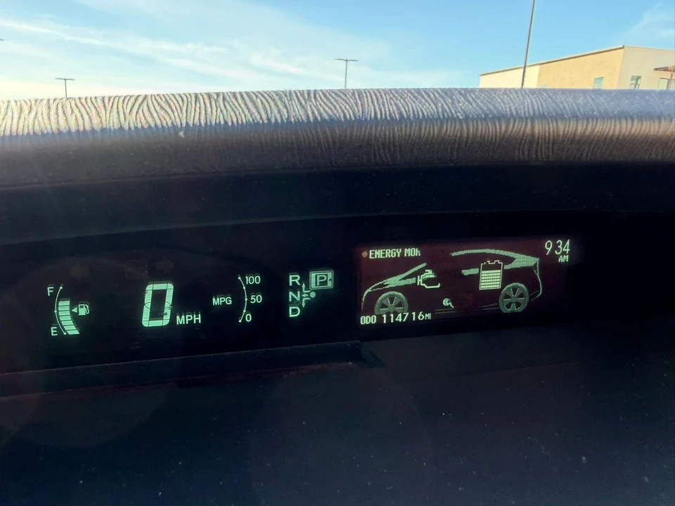 2011 Toyota Prius 3rd Gen - Image 15 of 21