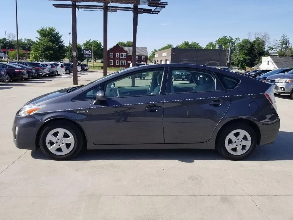 2011 Toyota Prius 3rd Gen - Image 8 of 20